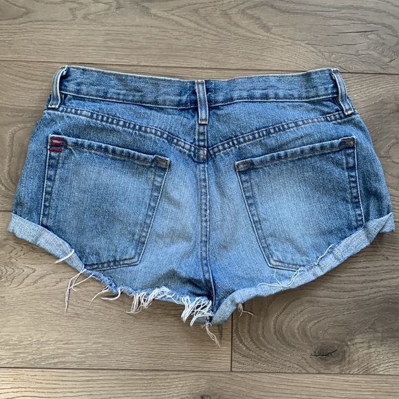 Urban Outfitters BDG Denim Shorts size 27 - Picture 3 of 3